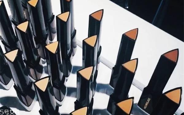 粉底棒哪个牌子好 12款业界最著名粉底棒 粉底棒哪个牌子好 12款业界最著名粉底棒