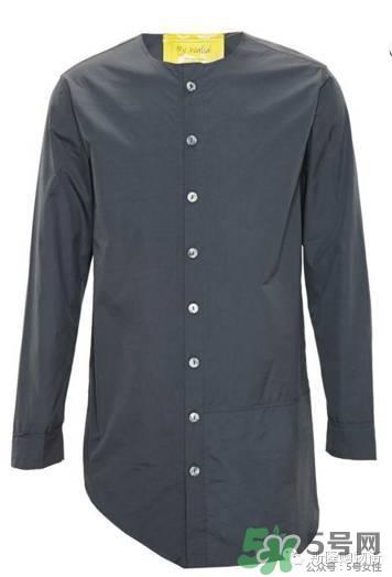 衬衫反着穿好看吗 衬衫反穿图片 衬衫反着穿好看吗 衬衫反穿图片