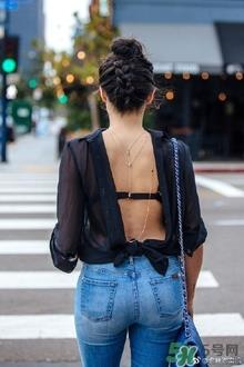 衬衫反着穿好看吗 衬衫反穿图片 衬衫反着穿好看吗 衬衫反穿图片