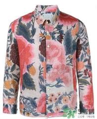 衬衫反着穿好看吗 衬衫反穿图片 衬衫反着穿好看吗 衬衫反穿图片