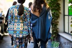 衬衫反着穿好看吗 衬衫反穿图片 衬衫反着穿好看吗 衬衫反穿图片