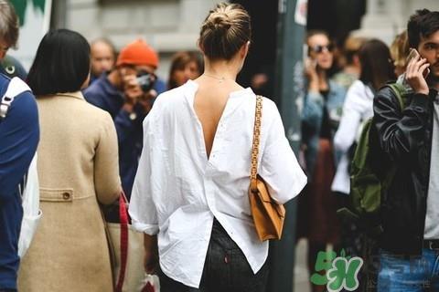 衬衫反着穿好看吗 衬衫反穿图片 衬衫反着穿好看吗 衬衫反穿图片