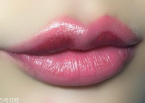 口红到底是沾杯好还是不沾杯好 看个人需求 口红到底是沾杯好还是不沾杯好 看个人需求