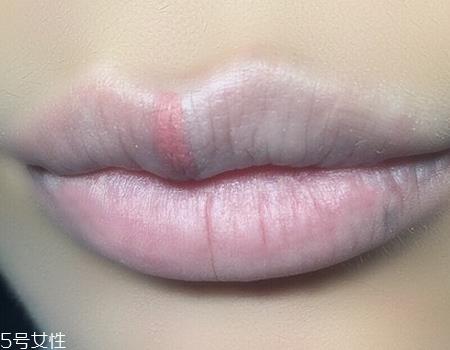 口红到底是沾杯好还是不沾杯好 看个人需求 口红到底是沾杯好还是不沾杯好 看个人需求