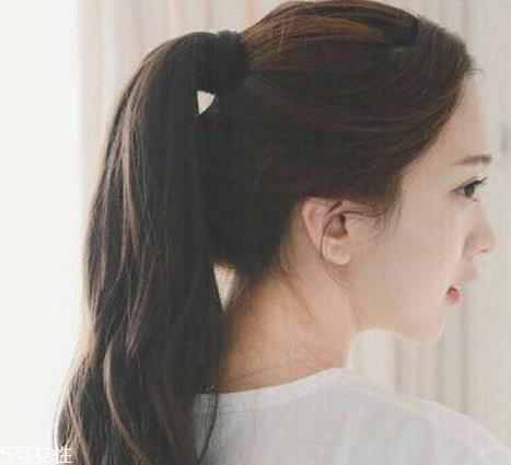 学生怎么扎马尾有气质 简单又漂亮学生马尾辫扎法 学生怎么扎马尾有气质 简单又漂亮学生马尾辫扎法