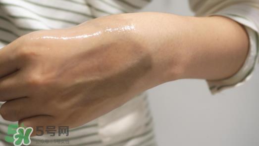 雅漾无皂基平衡洁肤凝胶怎么样 雅漾平衡洁肤凝胶好用吗