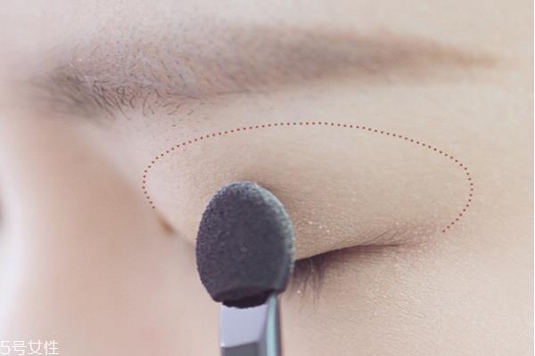 日常妆容的基本步骤 初学者必备日常妆容 日常妆容的基本步骤 初学者必备日常妆容