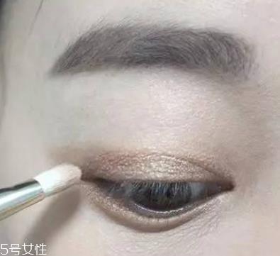 日常妆容的基本步骤 初学者必备日常妆容 日常妆容的基本步骤 初学者必备日常妆容