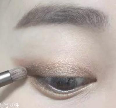 日常妆容的基本步骤 初学者必备日常妆容 日常妆容的基本步骤 初学者必备日常妆容