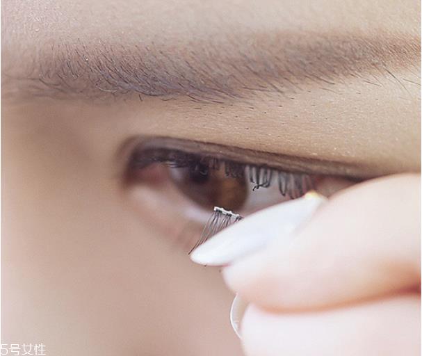 日常妆容的基本步骤 初学者必备日常妆容 日常妆容的基本步骤 初学者必备日常妆容