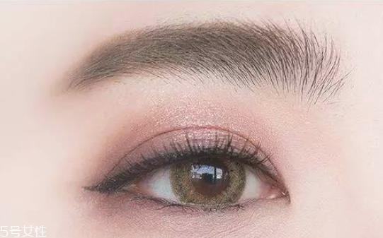 日常妆容的基本步骤 初学者必备日常妆容 日常妆容的基本步骤 初学者必备日常妆容