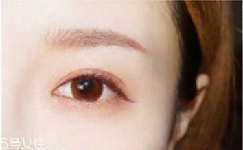 春天妆容怎么画 春季日常眼妆教程 春天妆容怎么画 春季日常眼妆教程