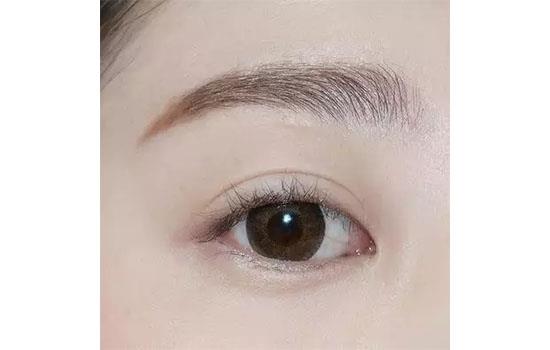 春天妆容怎么画 春季日常眼妆教程 春天妆容怎么画 春季日常眼妆教程