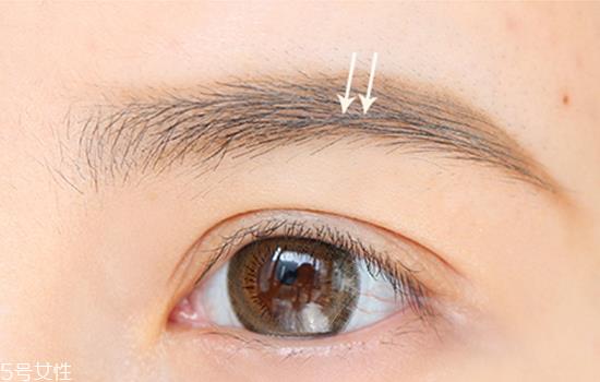 粉紫色眼妆教程 立体混血眼妆的画法