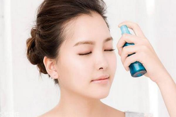 天生皮肤黑怎么全身变白 天生黑皮肤如何变白的方法