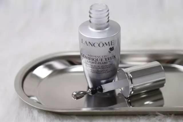 眼周肌肤如何保养 眼周皮肤怎么保养 眼周肌肤如何保养 眼周皮肤怎么保养