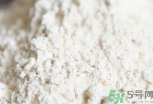 宫保鸡丁用淀粉吗?宫保鸡丁用的是淀粉还是生粉? 宫保鸡丁用淀粉吗?宫保鸡丁用的是淀粉还是生粉?