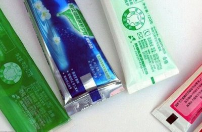 ​牙膏底部色条代表的化学成分 表示的含义是不同的