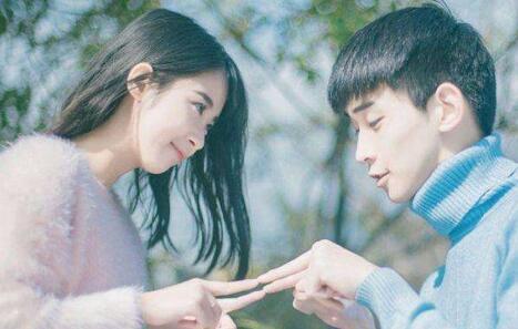 普通异性朋友每天聊天一定不简单