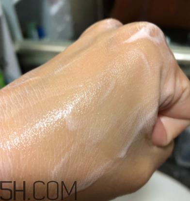 兰芝多效洁颜膏成分是什么?适合干皮吗? 兰芝多效洁颜膏成分是什么?适合干皮吗?