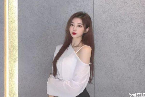 如何去除脸上的黄褐斑 怎样去除脸上色斑 如何去除脸上的黄褐斑 怎样去除脸上色斑