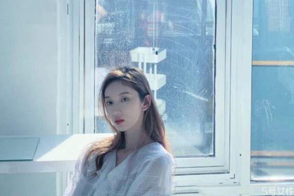 如何去除脸上的黄褐斑 怎样去除脸上色斑 如何去除脸上的黄褐斑 怎样去除脸上色斑