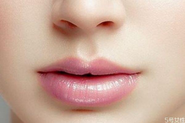 唇部护理怎么做 秋冬季如何护理唇部 唇部护理怎么做 秋冬季如何护理唇部