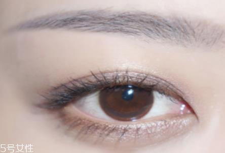 欧莱雅眼影棒怎么用 欧莱雅眼影棒使用方法 欧莱雅眼影棒怎么用 欧莱雅眼影棒使用方法