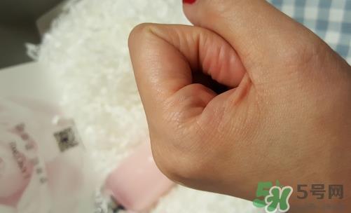 兰蔻粉水多少钱一瓶几毫升?兰蔻粉水专柜价格 兰蔻粉水多少钱一瓶几毫升?兰蔻粉水专柜价格