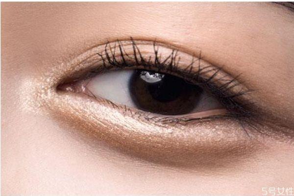 什么是卧蚕呢 卧蚕有什么作用呢 什么是卧蚕呢 卧蚕有什么作用呢