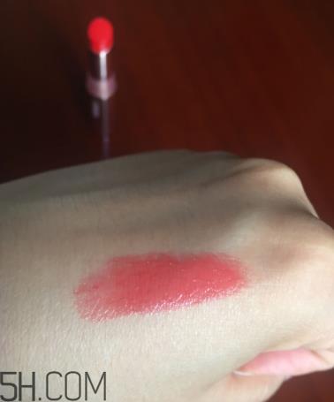 娥佩兰口红黄皮推荐色号_娥佩兰口红哪款适合黄皮