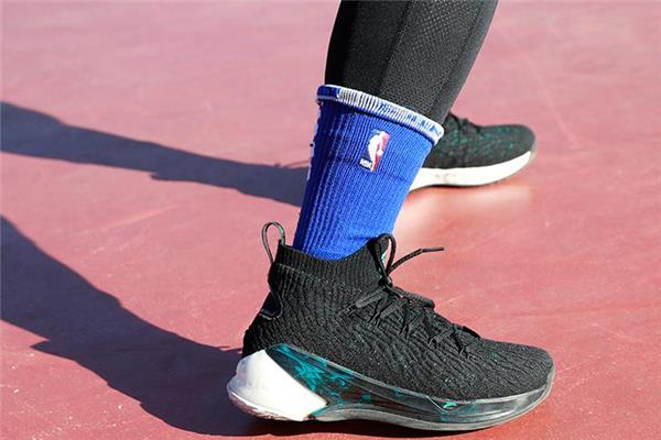 安踏kt4测评 耳目一新的实战体验 安踏kt4测评 耳目一新的实战体验