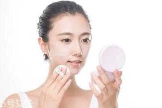 海绵粉扑如何清洗 怎么清理海绵粉扑 海绵粉扑如何清洗 怎么清理海绵粉扑