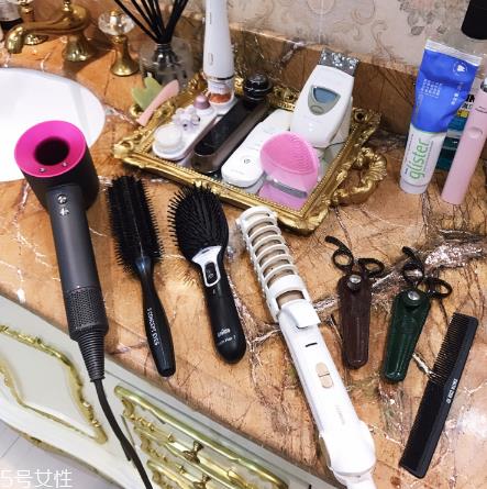 t3吹风机2i和博朗负离子卷发棒使用测评