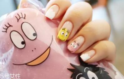 用眼影做指甲油的步骤 过期眼影玩出新色彩 用眼影做指甲油的步骤 过期眼影玩出新色彩