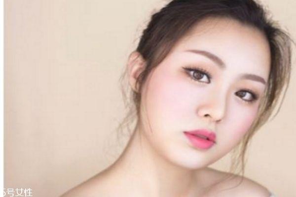 韩国学生妆教程 菜鸟也能学画韩式妆容 韩国学生妆教程 菜鸟也能学画韩式妆容