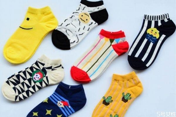 冬天穿袜子睡觉好不好 穿袜子睡觉是禁忌吗