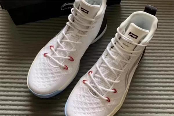 李宁驭帅13开箱测评 驭帅13首发配色谍照 李宁驭帅13开箱测评 驭帅13首发配色谍照