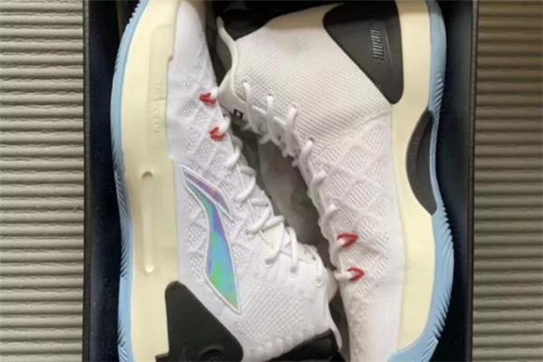 李宁驭帅13开箱测评 驭帅13首发配色谍照 李宁驭帅13开箱测评 驭帅13首发配色谍照