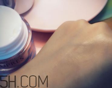 欧珀莱塑颜紧肤霜怎么样_适合什么年龄 欧珀莱塑颜紧肤霜怎么样_适合什么年龄