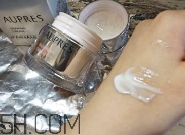 欧珀莱塑颜紧肤霜怎么样_适合什么年龄 欧珀莱塑颜紧肤霜怎么样_适合什么年龄