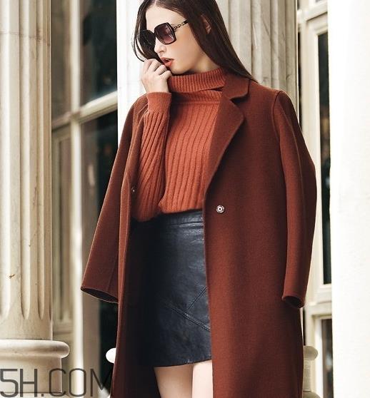 焦糖色风衣配什么内搭?焦糖色风衣里面穿什么 焦糖色风衣配什么内搭?焦糖色风衣里面穿什么