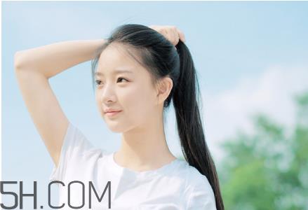 油性发质用什么护发素?水疗素和护发素的区别 油性发质用什么护发素?水疗素和护发素的区别