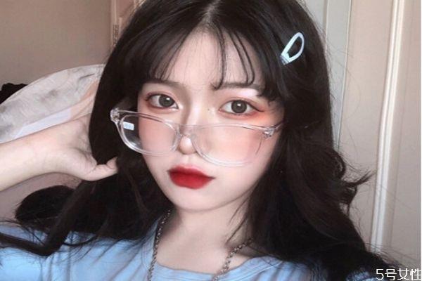 头发烫了之后不满意怎样能恢复 烫发后怎样使它恢复原状 头发烫了之后不满意怎样能恢复 烫发后怎样使它恢复原状