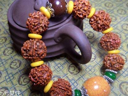 金刚菩提子上什么油好?上油必须要注意这些 金刚菩提子上什么油好?上油必须要注意这些