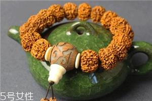 金刚菩提子上什么油好?上油必须要注意这些 金刚菩提子上什么油好?上油必须要注意这些