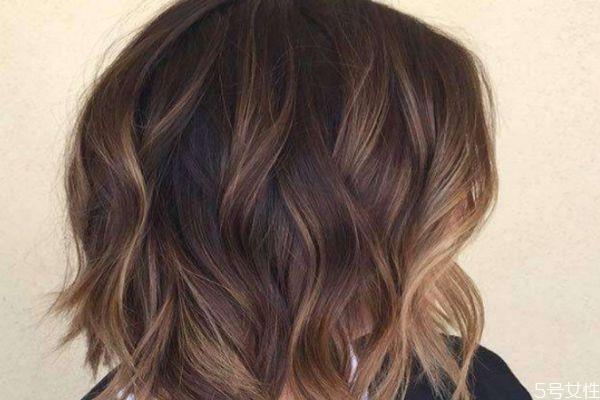 漂染的头发多久掉色 漂染的头发多久补色 漂染的头发多久掉色 漂染的头发多久补色