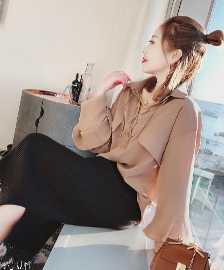 上班族春天怎么穿好看?春季必备的通勤款 上班族春天怎么穿好看?春季必备的通勤款