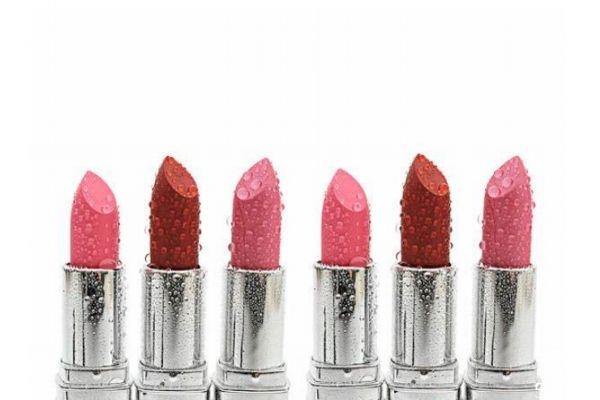 口红热化了要怎么办 口红放在热空调房会化吗 口红热化了要怎么办 口红放在热空调房会化吗