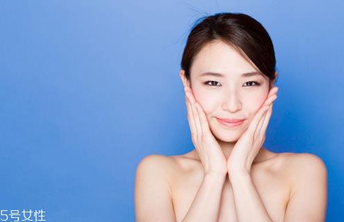 散粉可以代替晚安粉吗 晚安粉是护肤品 散粉可以代替晚安粉吗 晚安粉是护肤品